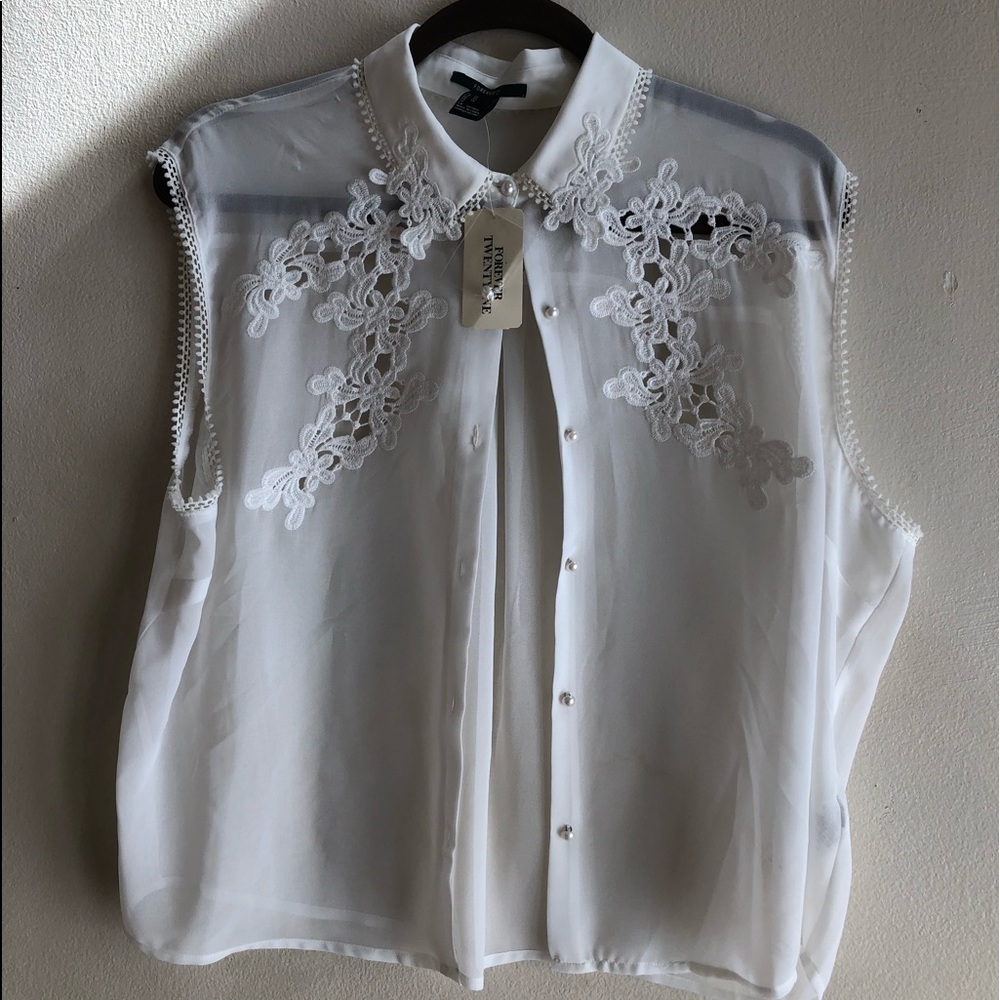 Brand NWT FOREVER 21 sheer off White Blouse size12